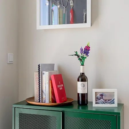 Bright Coastal Retreat In 코스타 다 카파리카