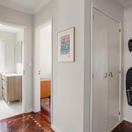 Bright Coastal Retreat In 아파트 코스타 다 카파리카