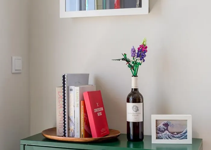 Bright Coastal Retreat In كوستا دا كاباريكا