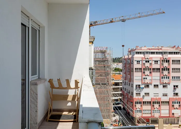 Bright Coastal Retreat In * كوستا دا كاباريكا