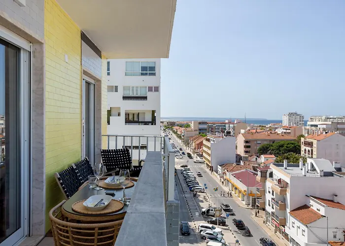 Bright Coastal Retreat In شقة *