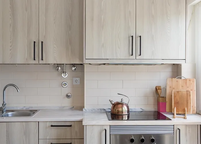 Bright Coastal Retreat In كوستا دا كاباريكا