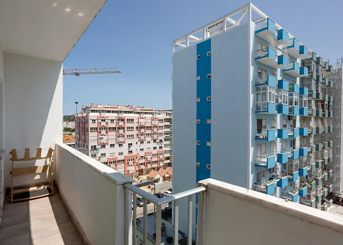 Bright Coastal Retreat In * كوستا دا كاباريكا