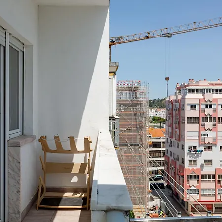 Bright Coastal Retreat In * Costa da Caparica