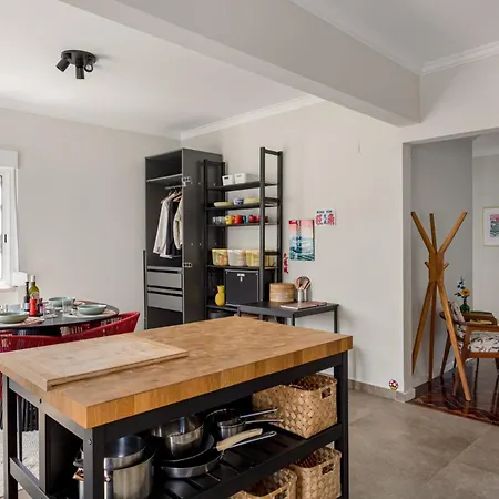 Bright Coastal Retreat In * Costa da Caparica